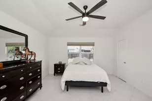 3218 Windy Cape Ln, League City, TX 77573 - Photo 17