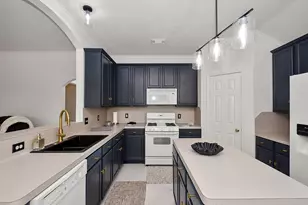 3218 Windy Cape Ln, League City, TX 77573 - Photo 9