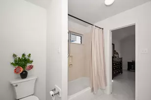 3218 Windy Cape Ln, League City, TX 77573 - Photo 19