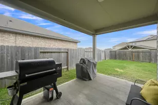 13419 Harrow Park Ln, Houston, TX 77049 - Photo 21