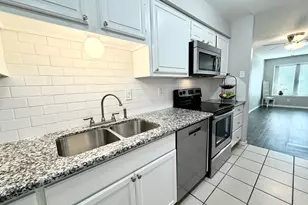 7913 Ellinger Ln, Houston, TX 77040 - Photo 7