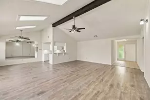 9855 Sagebud Ln, Houston, TX 77089 - Photo 5