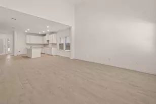 2219 Port Jackson Dr, Texas City, TX 77568 - Photo 11