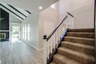 7626 Cypress Dr, Humble, TX 77396 - Photo 9
