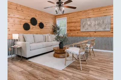 11919 Magnolia Bend Drive, Conroe, TX 77302 - Photo 5