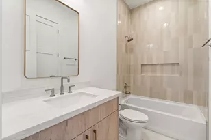 214 E 32nd St, Houston, TX 77018 - Photo 35