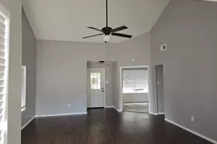 23926 Silversmith Ln, Katy, TX 77493 - Photo 3