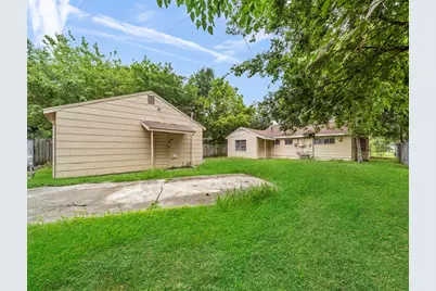 1413 3rd Avenue, Texas City, TX 77590 - Photo 17