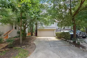 7 Newberry Trail Ct, The Woodlands, TX 77382 - Photo 3