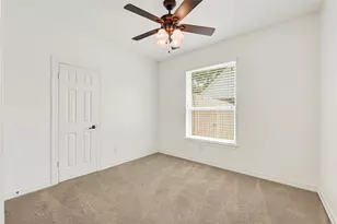 110 Regal Ln, Liberty, TX 77575 - Photo 13