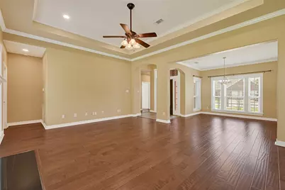 110 Regal Lane, Liberty, TX 77575 - Photo 7