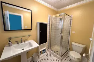 6719 Meadowlawn St, Houston, TX 77023 - Photo 15