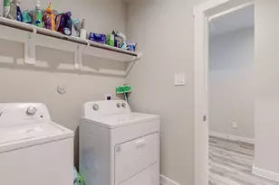 6690 Highpoint Ave, Beaumont, TX 77708 - Photo 23