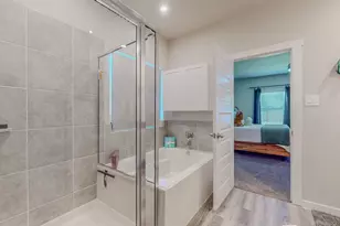 6690 Highpoint Ave, Beaumont, TX 77708 - Photo 17