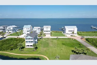 26707 Bay Water Drive, Galveston, TX 77554 - Photo 5