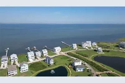 26707 Bay Water Drive, Galveston, TX 77554 - Photo 11