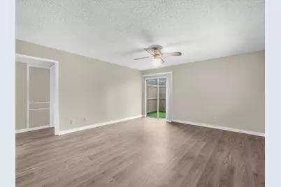 5634 Birchmont Drive #22, Houston, TX 77091 - Photo 7