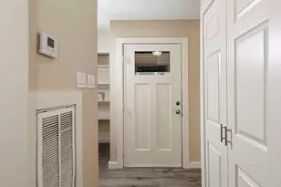 1002 E Red Cedar Cir, The Woodlands, TX 77380 - Photo 5