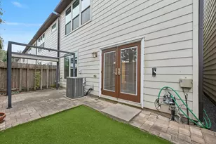 1214 Sampson St, Houston, TX 77003 - Photo 35