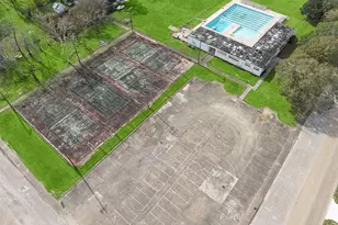 2512 Old Glory Ln, Bay City, TX 77414 - Photo 7