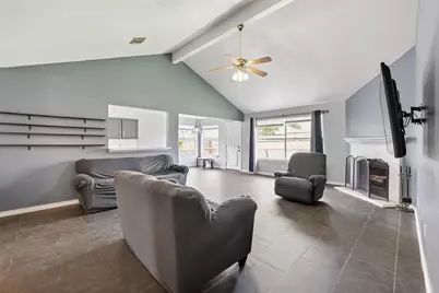 10819 Cayman Mist Drive, Houston, TX 77075 - Photo 23