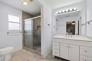 10819 Cayman Mist Dr, Houston, TX 77075 - Photo 37