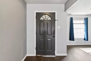 10819 Cayman Mist Dr, Houston, TX 77075 - Photo 5