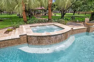 107 Sunset Dr, Friendswood, TX 77546 - Photo 9