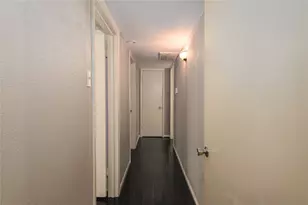 7575 Katy Fwy, Houston, TX 77024 - Photo 15