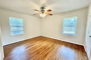 6829 Hazen St, Houston, TX 77074 - Photo 11