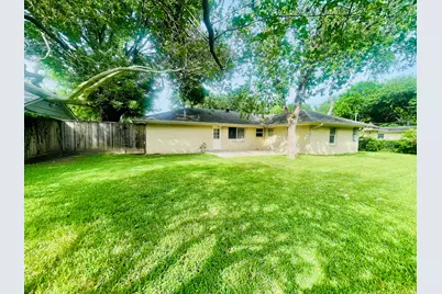 6829 Hazen Street, Houston, TX 77074 - Photo 17