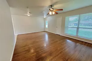 6829 Hazen St, Houston, TX 77074 - Photo 5