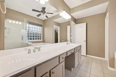 15706 Clear Pointe Drive, Cypress, TX 77429 - Photo 17