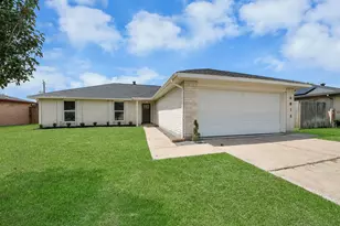 6815 Rockergate Dr, Houston, TX 77489 - Photo 1