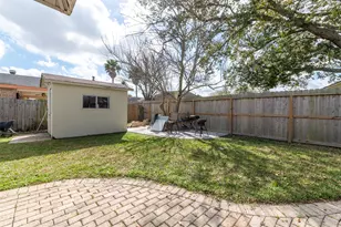 11602 Bickwood Dr Dr, Houston, TX 77089 - Photo 23