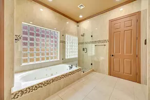 15406 Driftwood Oak Ct, Houston, TX 77059 - Photo 37