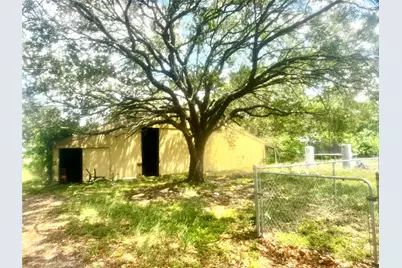 2691 Fm 1862, Blessing, TX 77465 - Photo 17