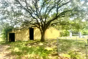 2691 Fm 1862, Blessing, TX 77465 - Photo 17