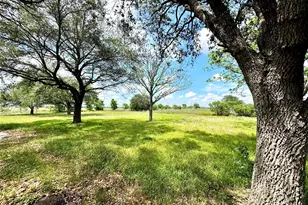 2691 Fm 1862, Blessing, TX 77465 - Photo 15