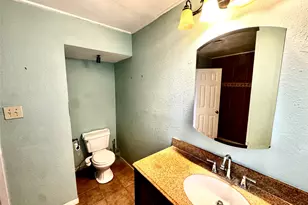 2691 Fm 1862, Blessing, TX 77465 - Photo 9