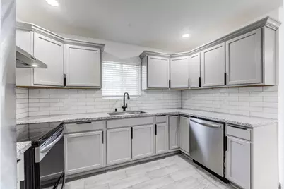 8225 Carolwood Drive, Houston, TX 77028 - Photo 13