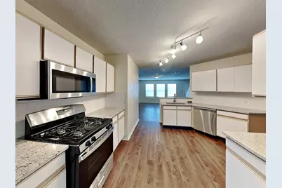 1818 Day Lily Way, Houston, TX 77067 - Photo 3