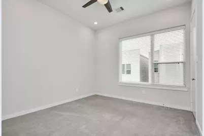 619 Thornton Oaks Lane, Houston, TX 77018 - Photo 31