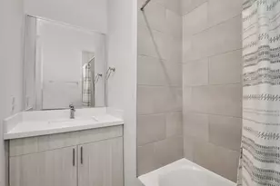 619 Thornton Oaks Ln, Houston, TX 77018 - Photo 33