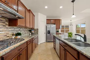 25935 Foxrun Vista Dr, Katy, TX 77494 - Photo 13