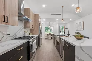 1826 Woodcrest Dr, Houston, TX 77018 - Photo 13