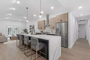 1826 Woodcrest Dr, Houston, TX 77018 - Photo 9