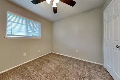 16854 Gleneagle Drive N, Conroe, TX 77385 - Photo 17