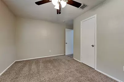 16854 Gleneagle Drive N, Conroe, TX 77385 - Photo 15