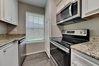 16854 Gleneagle Drive N, Conroe, TX 77385 - Photo 7